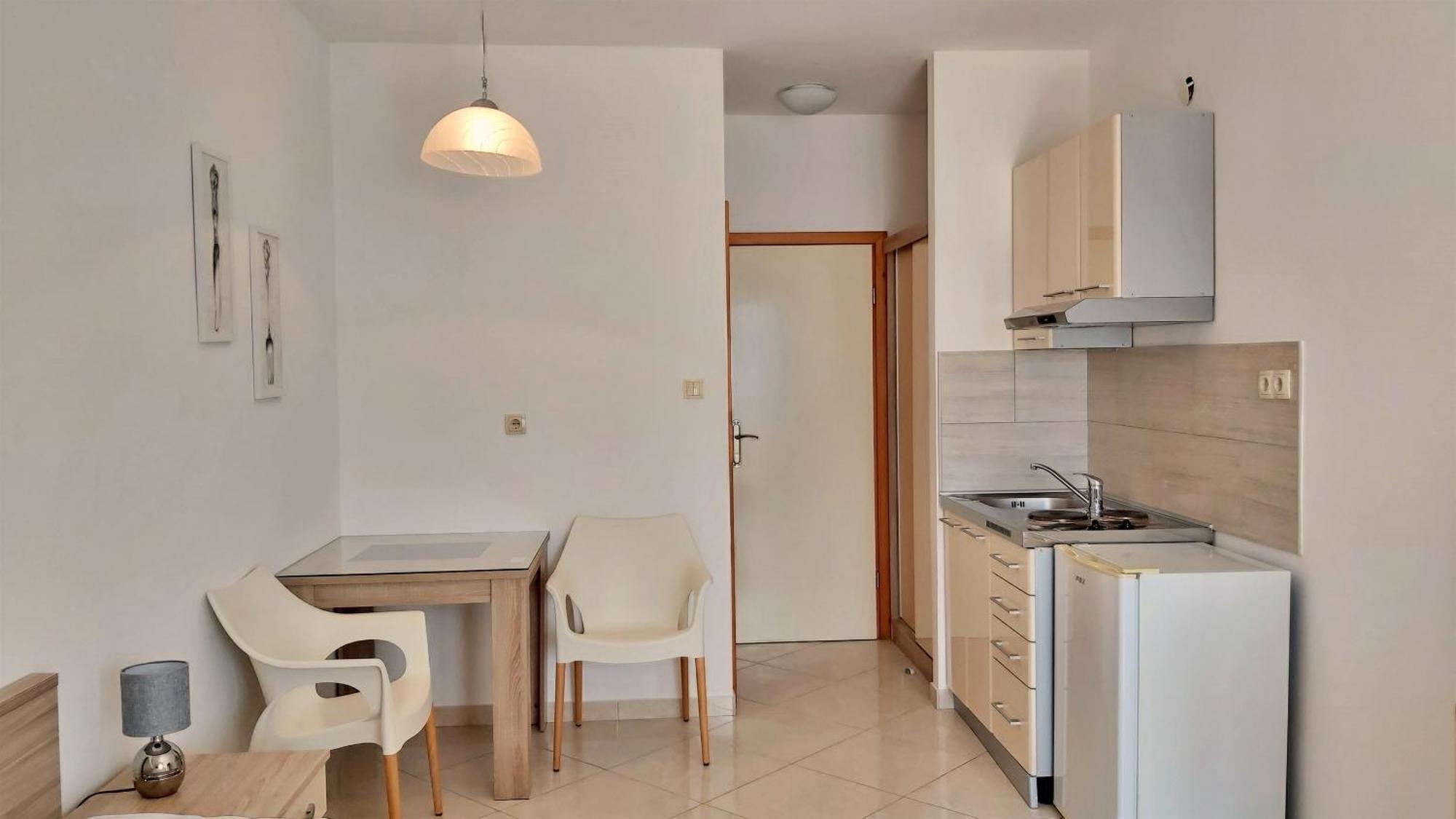 Apartments Nemira Omiš Rom bilde
