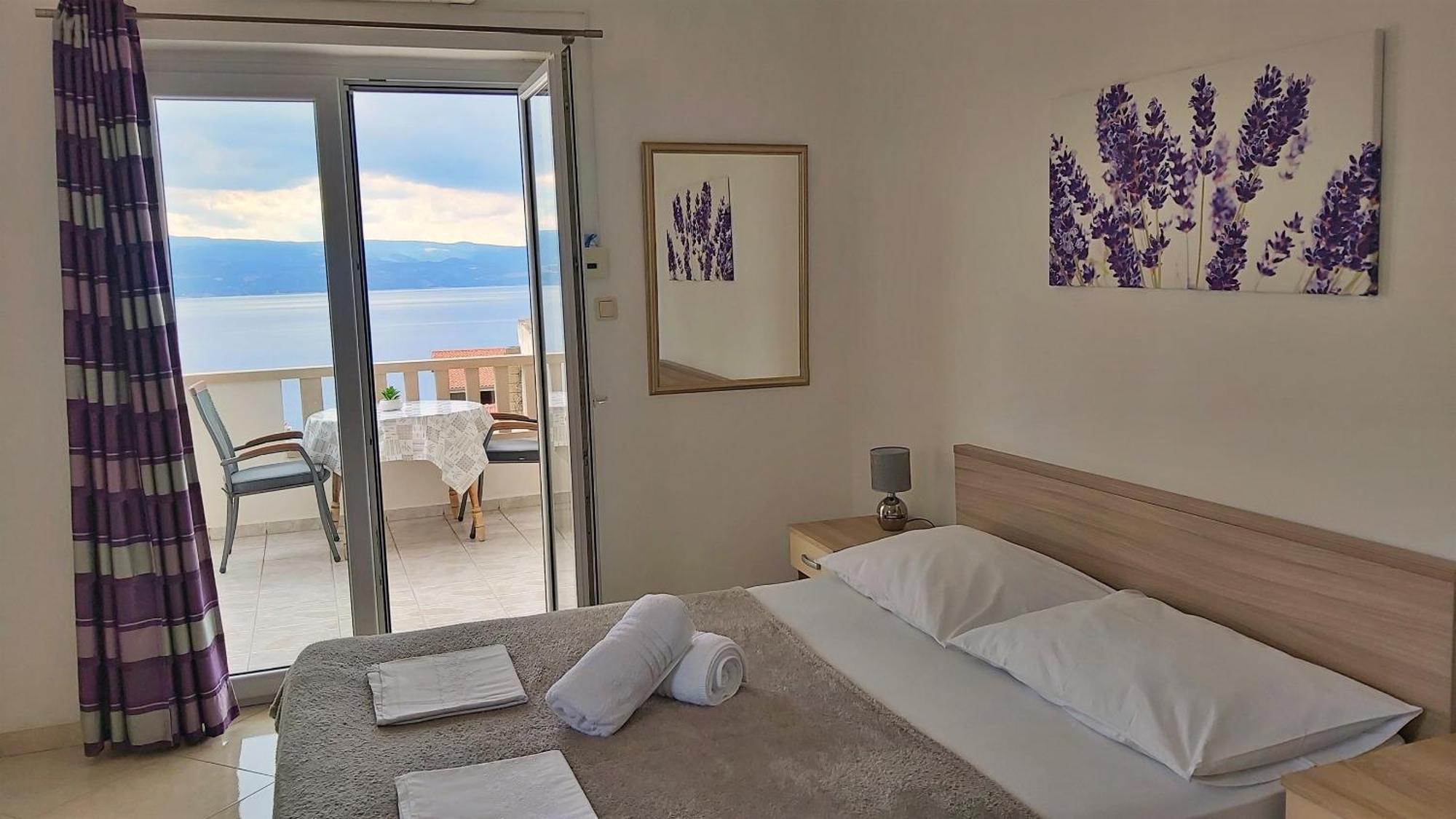 Apartments Nemira Omiš Rom bilde