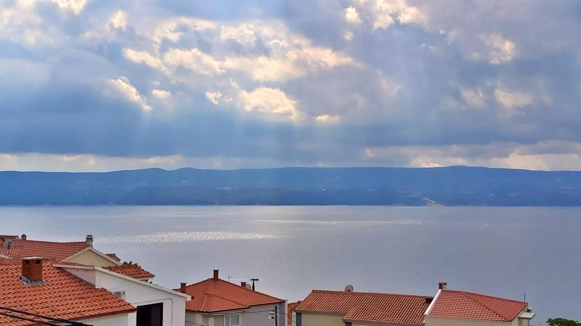 Apartments Nemira Omiš Rom bilde