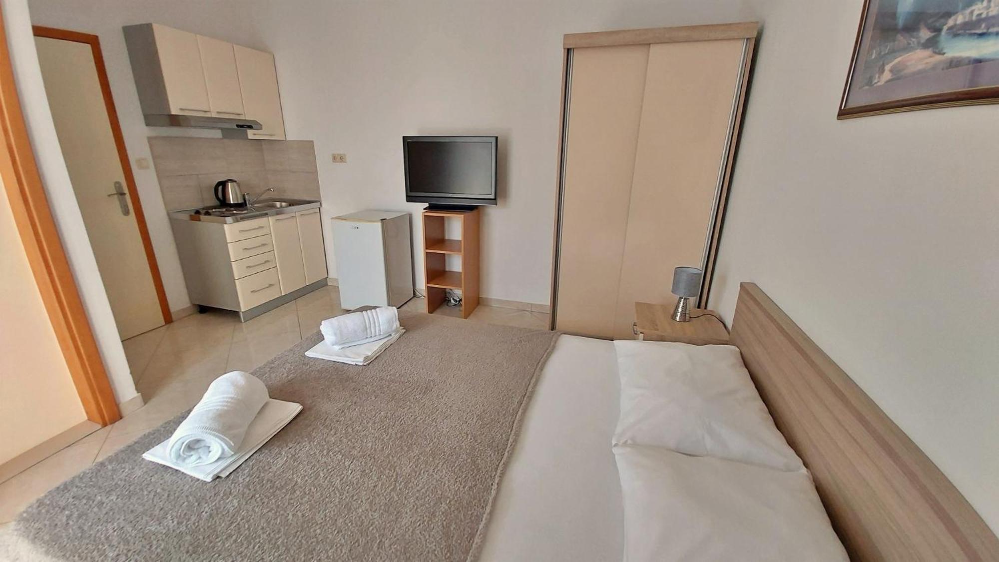 Apartments Nemira Omiš Rom bilde