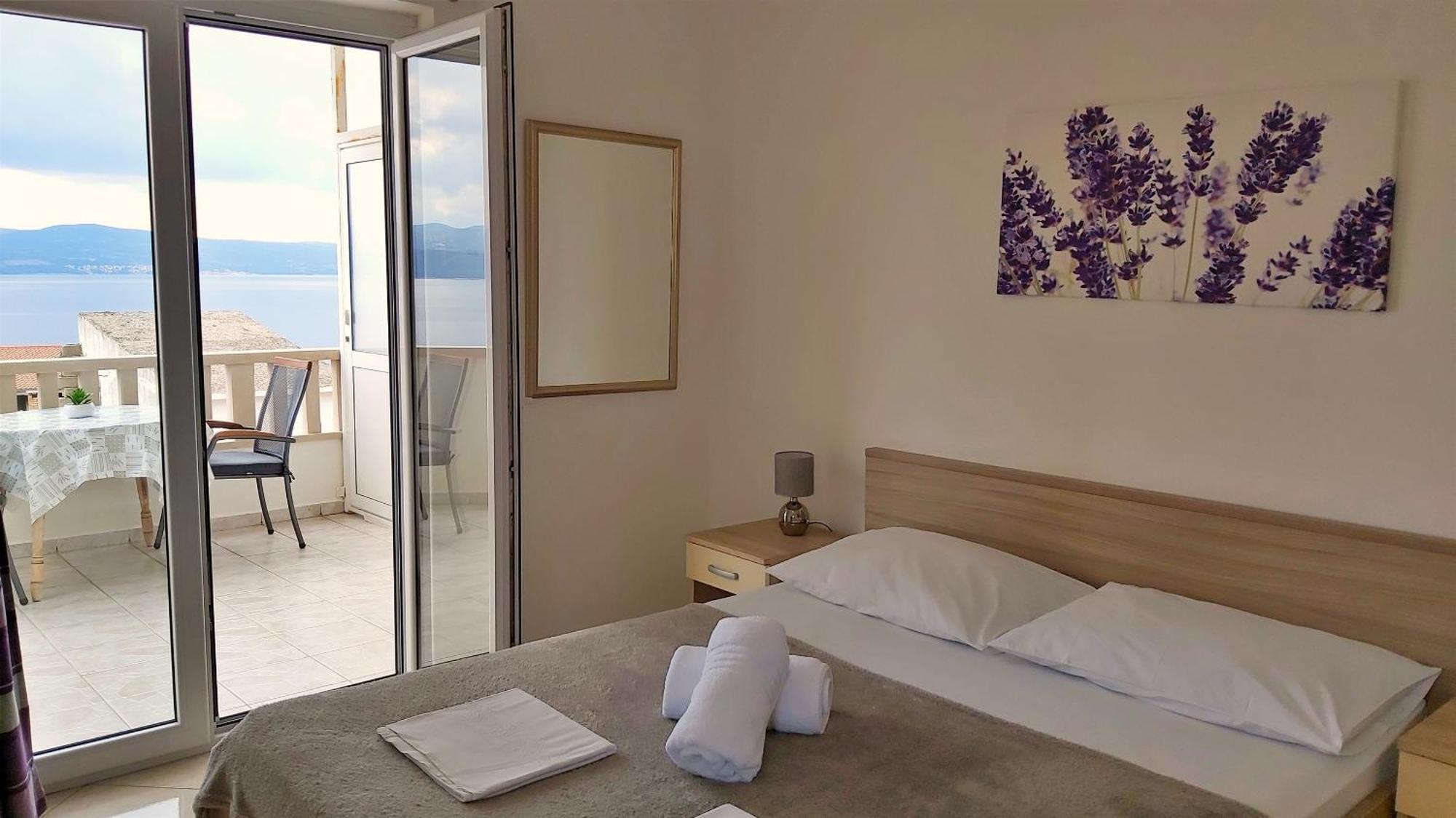 Apartments Nemira Omiš Rom bilde