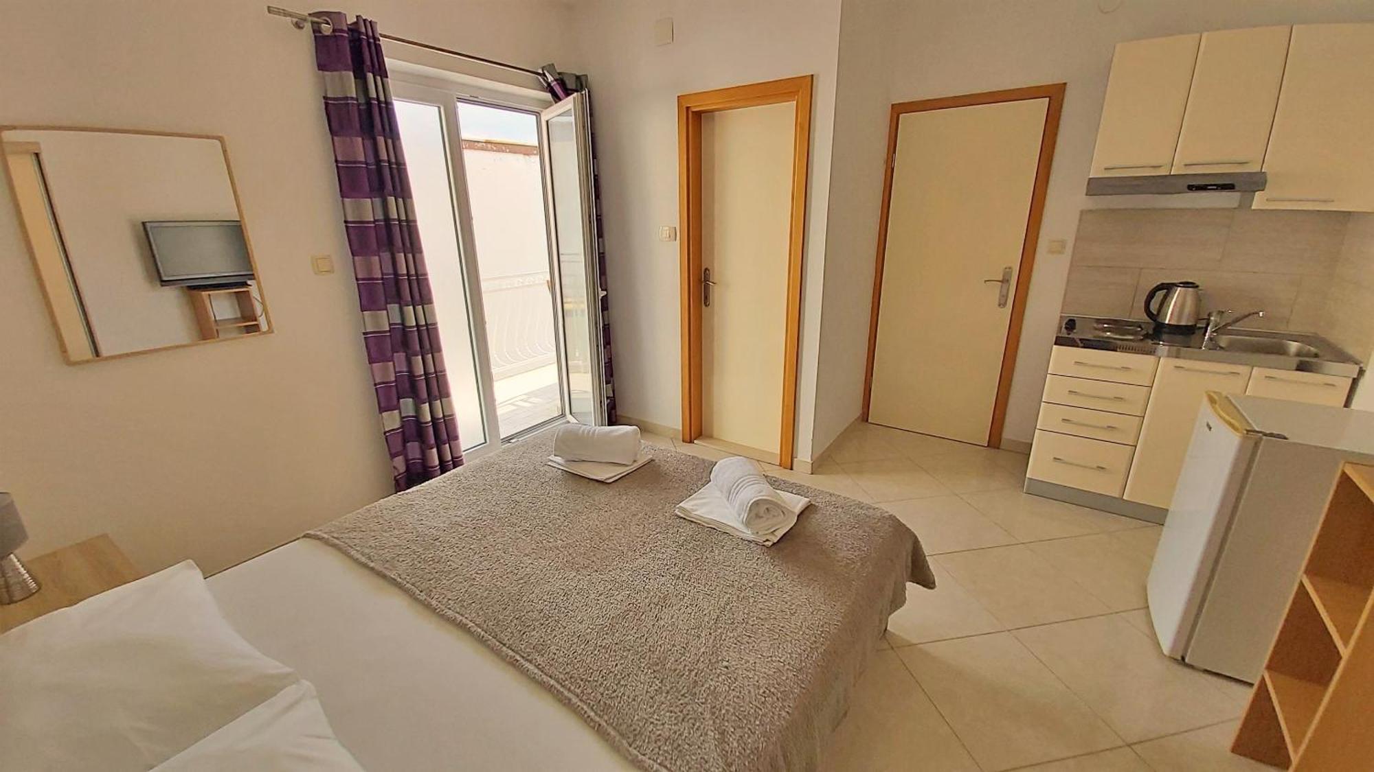 Apartments Nemira Omiš Rom bilde